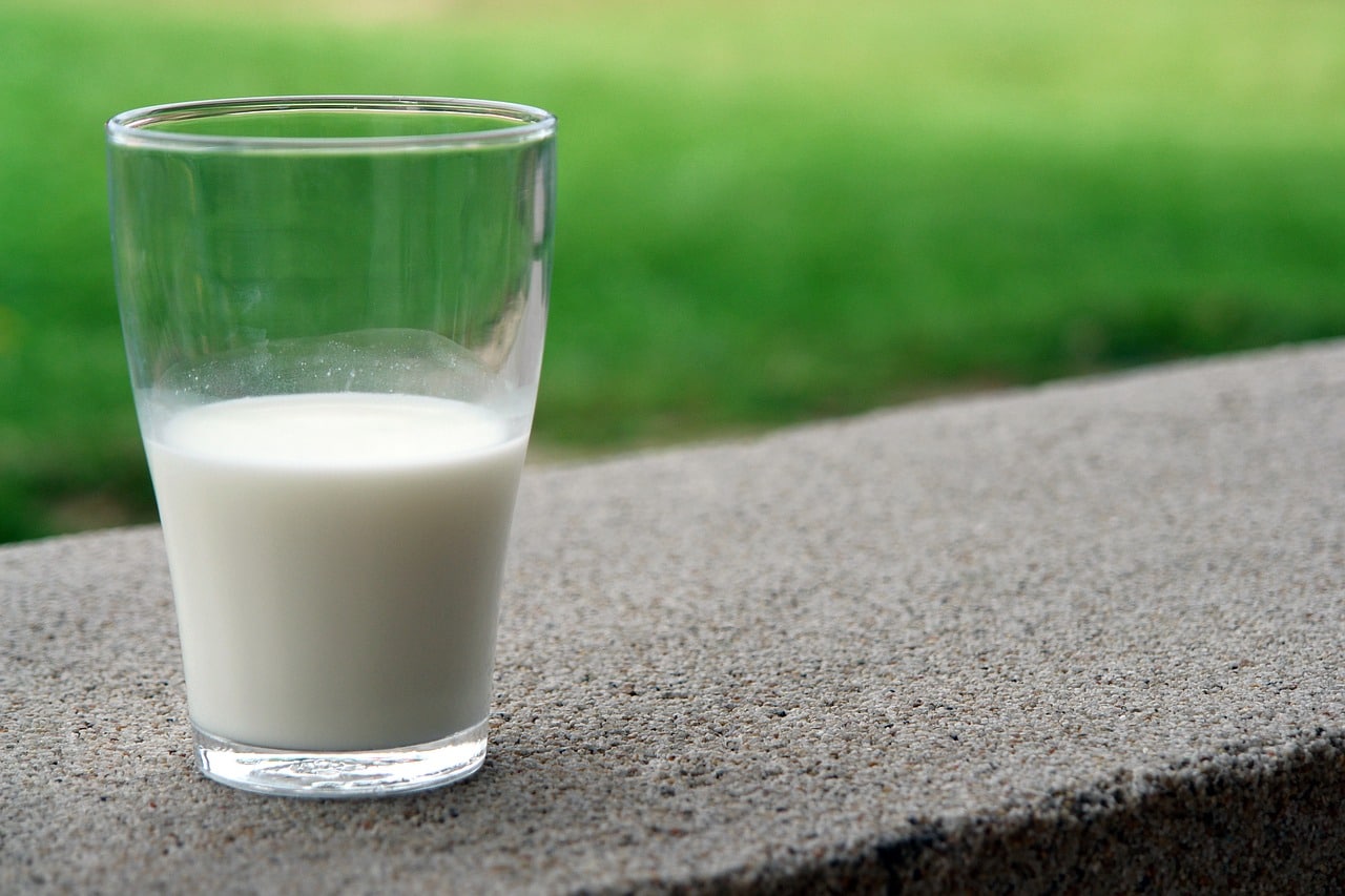 What Is a Dairy Allergy? - Alternative Medicine Magazine
