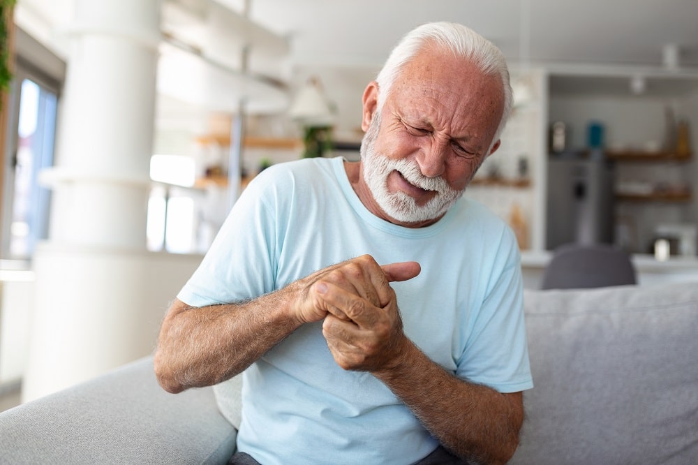 Elderly,Man,Has,Pain,In,Fingers,And,Hands.,Old,Man