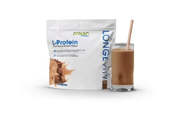 l protein chocolate with glass