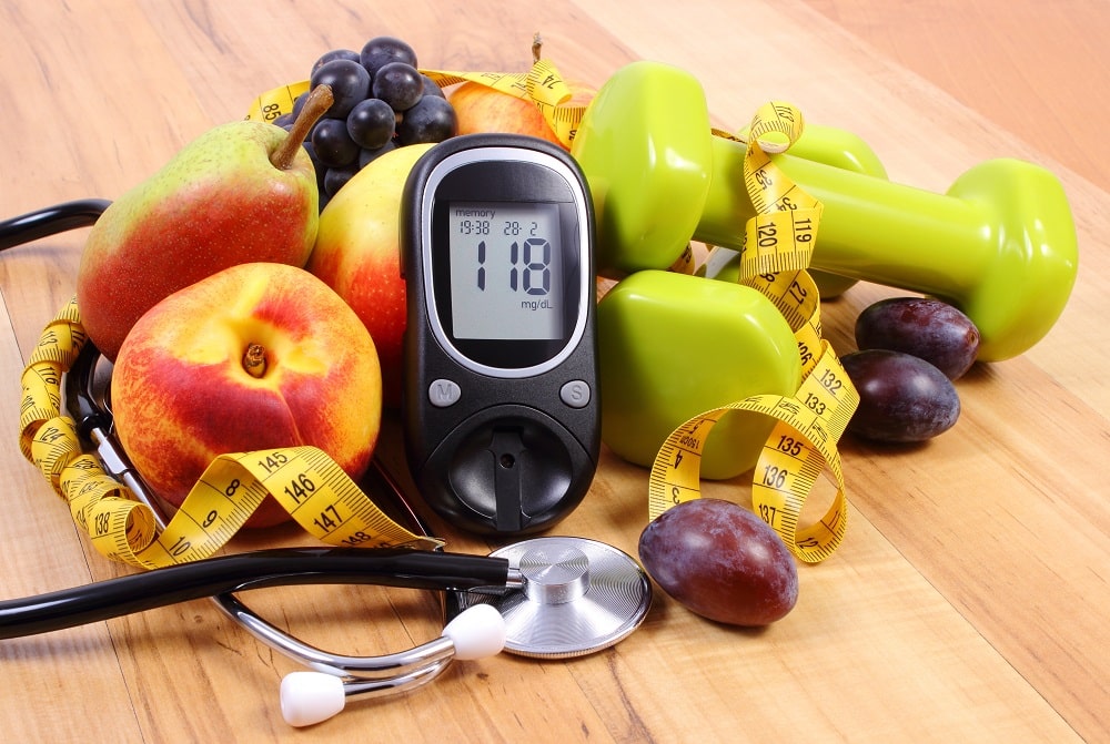 Glucose,Meter,With,Medical,Stethoscope,,Fruits,And,Dumbbells,For,Using