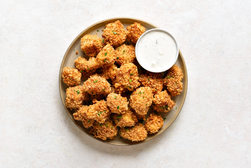Crispy Cauliflower Bites with Ranch Dip