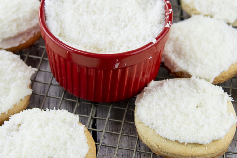 How to Make Snowball Cookies
